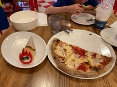 -城市大道红炉披萨烘焙坊