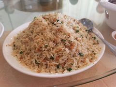 海胆炒饭-鹏城人家海鲜酒家·23年老字号(较场尾店)