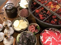 -白乐天毛肚火锅馆(南滨路店)