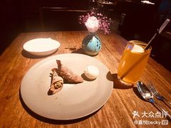 -Carbon莫卡哆·意大利复古集市餐厅(杭州大厦店)