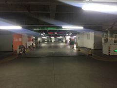 -万象城-停车场