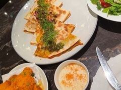 -LESCEDARS Brasserie Bistro香柏树