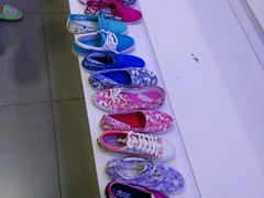-LACOSTE(百联奥特莱斯广场店)