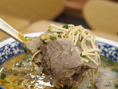 招牌牛肉汤-八百里牛肉汤(盖饭·锅贴·万象城店)