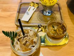 -ZING COFFEE 镜咖啡