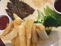 -WOLFGANG PUCK KITCHEN & BAR(迪士尼小镇店)