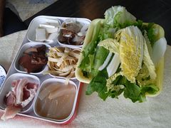 -猪三哥肥肠鸡川菜小炒