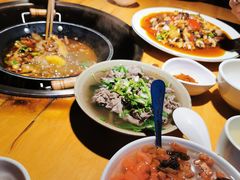-大众跷脚牛肉馆·非遗传承单位(峨眉山店)