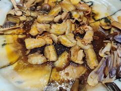 藏香猪-宏宏无烟石板烧烤