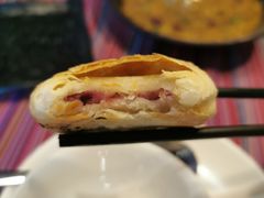 -香巴拉云南餐厅(华莱坞店)