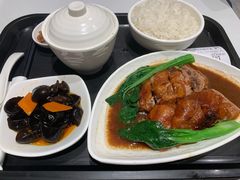 黄金烧鸭饭套餐-百事佳烧鸭牛腩(上海虹桥站店)