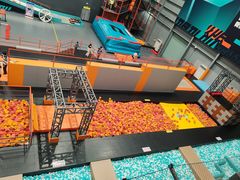 -极限PLAY运动娱乐新世界·团建派对潮玩休闲馆·室内蹦极高空游乐园