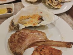 -广州万富希尔顿酒店·感趣自助餐厅·金秋蟹宴生蚝海鲜刺身