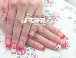 HELLO KITTY-STAR美甲店
