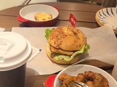 -必胜客(大宁路店)