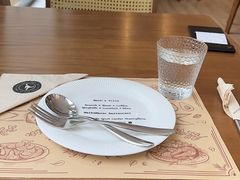 -Mark&Mars Restaurant