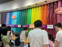 -m豆巧克力世界(上海世茂广场店)