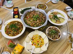 -兔行天下-鸿鹤鲜锅兔(中海国际店)