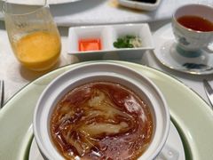 招牌酸辣金钩翅-君来湖滨饭店·渔餐厅