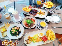 -上海和平饭店维克多咖啡厅 Victor's