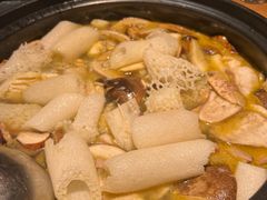 -一朵菌·野生菌探索家火锅(南亚店)