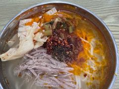 -巍山火巴肉饵丝(大理古城店)