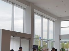 -上海冠松华奥奥迪4S店(张江店)