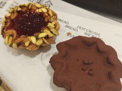 -HOT CRUSH趁热集合·现烤面包(环球港店)