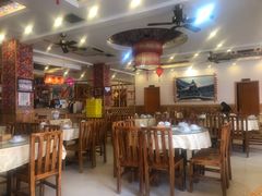 大堂-鹤乡东北菜(崮山路店)