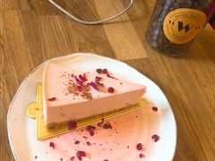 樱花芝士蛋糕-W CAFE(甜爱路店)