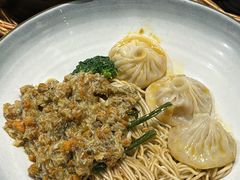 -馋三尺蟹粉小笼(人民广场店)