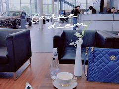 -杭州中升之星奔驰4S店(滨江店)