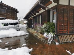 -白川乡与五箇山的合掌构造村落