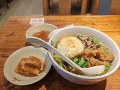 -湘人龙记老长沙米粉(鸟巢店)