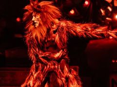 -交通银行前滩31演艺中心