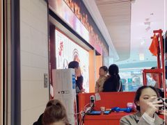 等位区-侯师傅热炒店(印象城店)