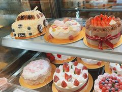 -花花卷卷·鲜食蛋糕(静安久光百货店)