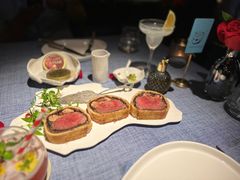 惠灵顿牛排-弦月窗LUNETTE BY AMANDA(复兴路店)