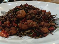 -临界音乐酒馆·小龙虾·江湖菜(华熙LIVE·鱼洞店)