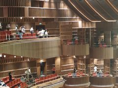 -交通银行前滩31演艺中心