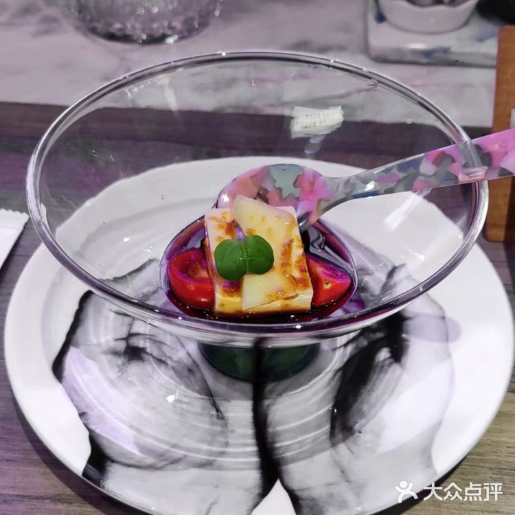 这家板前日料有点意思|三文鱼寿司只要6元,我可以随便炫~