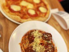 -城市大道红炉披萨烘焙坊