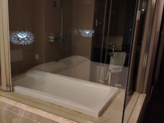 -桔子水晶苏州吴江步行街酒店
