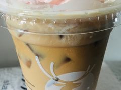 珈珞樱花拿铁-瑞幸咖啡(云密城J栋店)