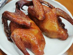 红烧乳鸽-煲煲掂风味煲仔饭餐厅(西区店)