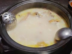 -大匠工房古船木艺术餐厅·猪肚鸡专门店(长白仙岛店)