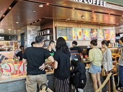 门面-星巴克(浦东机场T2到达店)