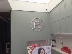 -PE SALON