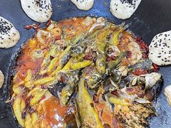 -丹水桥地锅鱼·翘嘴鲌·地方特色全鱼宴(丹江口大坝店)