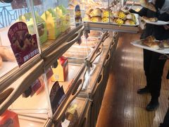 面包甜点陈列柜-新侨三宝乐面包店(崇文门店)